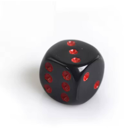 Set de dados negros con punto rojo